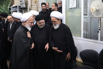 تصاویر/ مراسم گرامیداشت قائد شهید امت از سوی آیت الله العظمی سیستانی در قم
