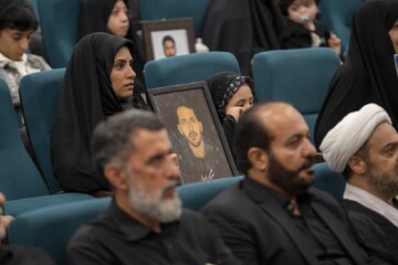 مستند «دوازده، صفر، هشت» در کاشان رونمایی شد