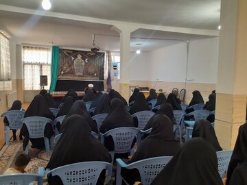 تصاویر/ مراسم بزرگداشت قائد امت در مدرسه‌ علمیه ریحانه النبی رفسنجان