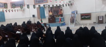 غرب بزرگ‌ترین ضربه را به حیثیت و کرامت زن وارد کرده است