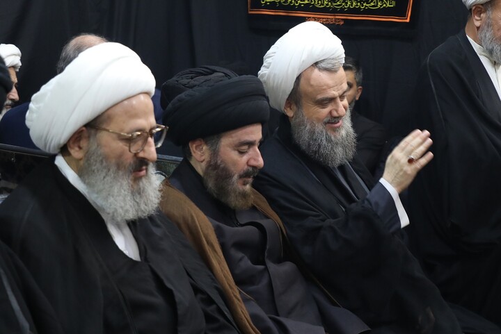 Cerimonia commemorativa del Leader martire della Umma da parte dell’Ayatollah Sistani a Qom