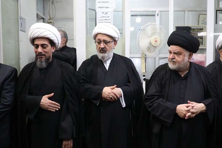 Cerimonia commemorativa del Leader martire della Umma da parte dell’Ayatollah Sistani a Qom
