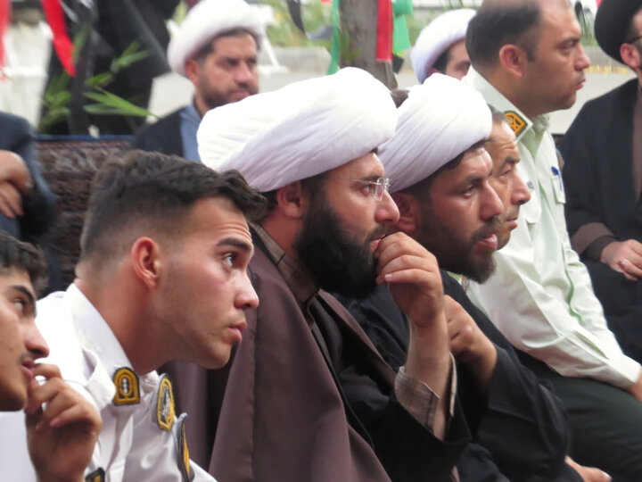 تصاویر/ مراسم بزرگداشت شهید حضرت آیت الله العظمی امام سید علی حسینی خامنه ای (ره) در مدرسه علمیه امام خمینی خوی