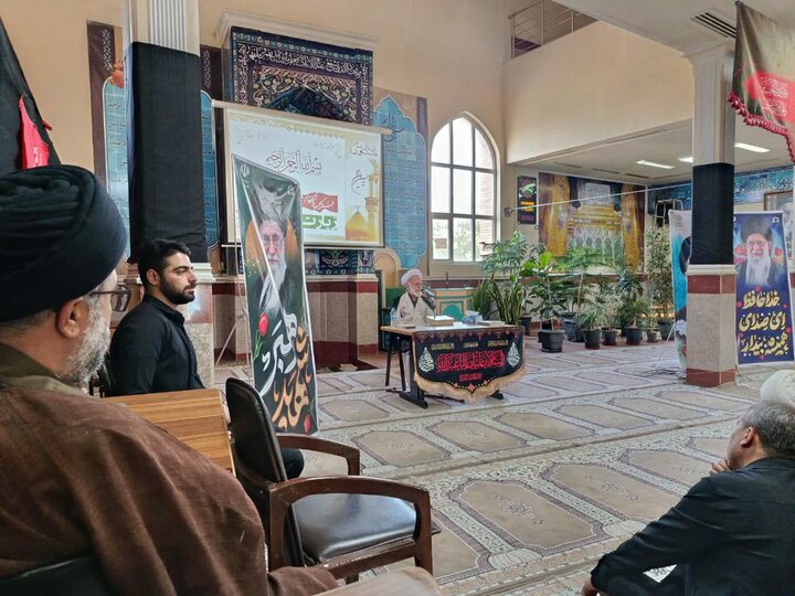 تصاویر/نشستی صمیمی نماینده ولی فقیه در استان مرکزی با کارکنان حوزه سلامت
