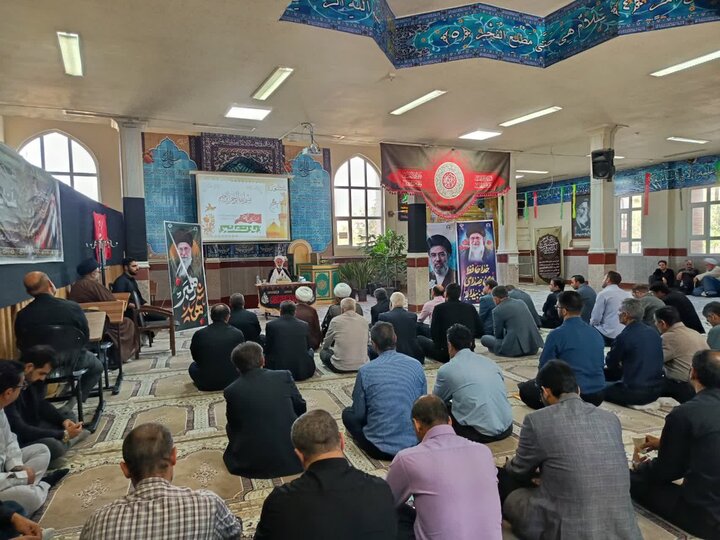 تصاویر/نشستی صمیمی نماینده ولی فقیه در استان مرکزی با کارکنان حوزه سلامت