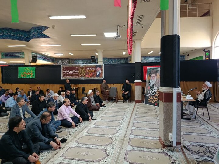 تصاویر/نشستی صمیمی نماینده ولی فقیه در استان مرکزی با کارکنان حوزه سلامت