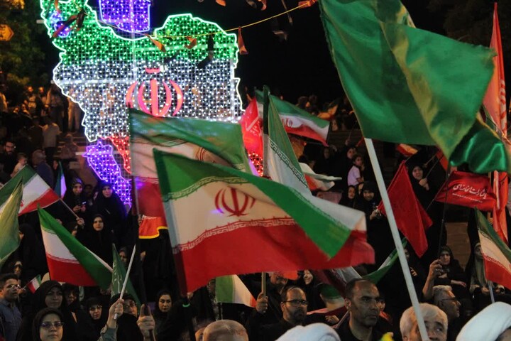 تصاویر / قیام مردم میدان ائل گلی تبریز برای خونخواهی رهبر شهید