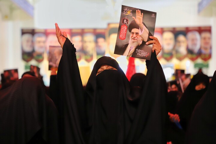 مجلس بزرگداشت رهبر شهید