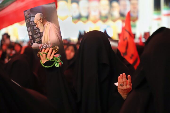 مجلس بزرگداشت رهبر شهید