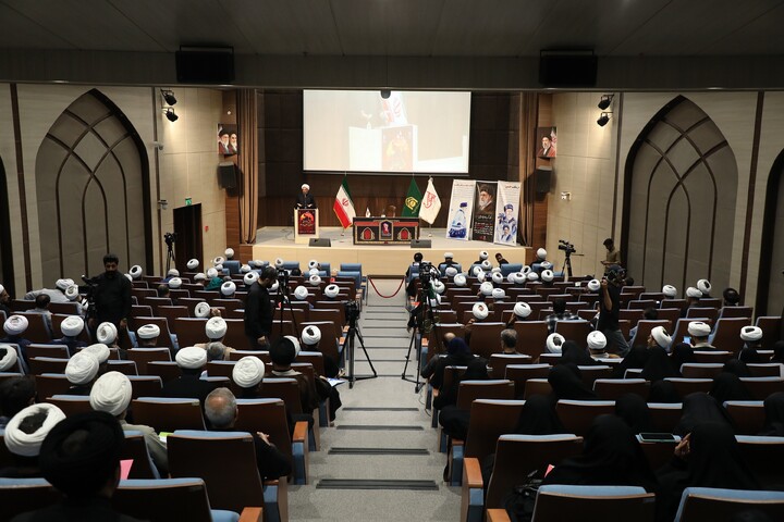 تصاویر/ همایش سراسری مبلغان اربعین