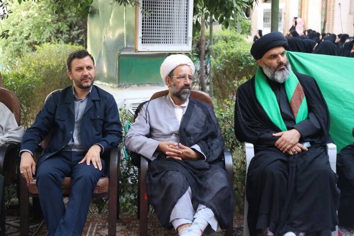 تصاویر/ دومین روز از مراسم هفتم رهبر شهید امت در حوزه علمیه یزد برگزار شد