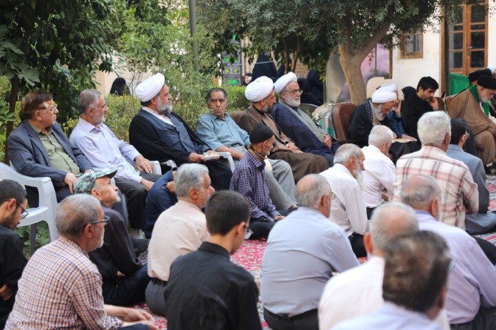 تصاویر/ دومین روز از مراسم هفتم رهبر شهید امت در حوزه علمیه یزد برگزار شد