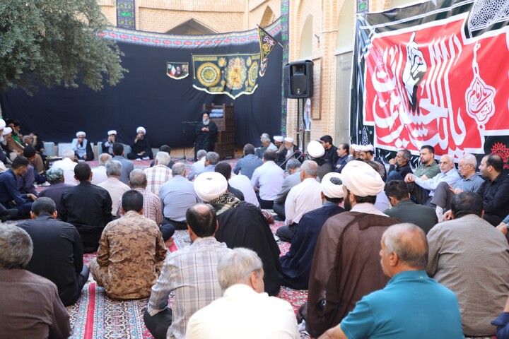 تصاویر/ دومین روز از مراسم هفتم رهبر شهید امت در حوزه علمیه یزد برگزار شد