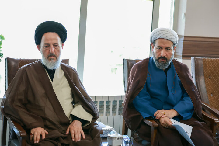 تصاویر | جلسه هیئت امنای حوزه علمیه خواهران استان با نماینده ولی فقیه در آذربایجان شرقی