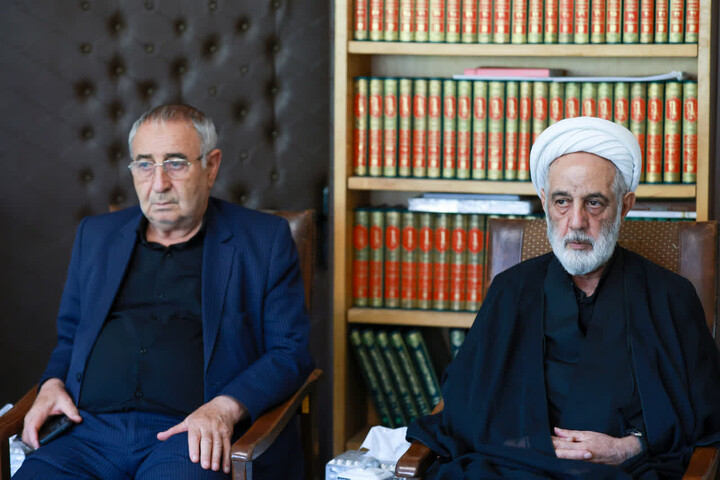 تصاویر | جلسه هیئت امنای حوزه علمیه خواهران استان با نماینده ولی فقیه در آذربایجان شرقی