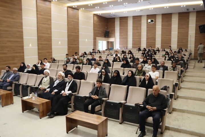 تصاویر /  برگزاری جشنواره دانش آموزی «سفیران صحیفه سجادیه» در تبریز