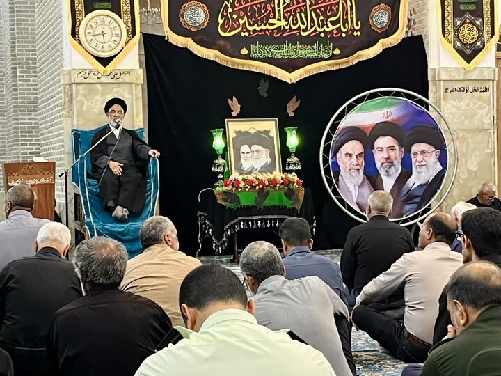 تصاویر/ آیین بزرگداشت «قائد و آقای شهید ایران» در بافق برگزار شد