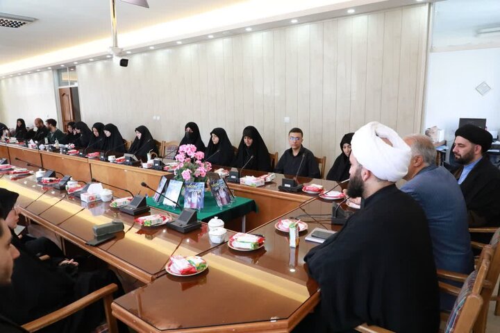 تصاویر/ مراسم تجلیل از مادران حافظان قرآن‌ کریم در اردبیل