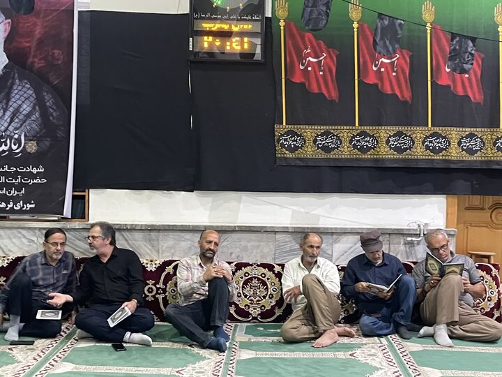 تصاویر/ حضور امام جمعه نوشهر در مراسم بزرگداشت رهبر شهید (ره) در مسجد قائم گردگل