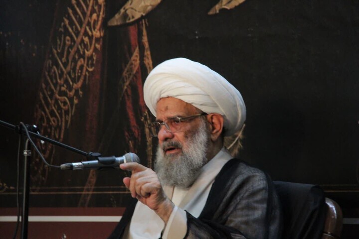 تصاویر / گرامیداشت اولین شب جمعه قائد شهید امت امام سید علی خامنه ای (قدس سره) در تبریز