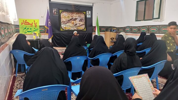 تصاویر/ مراسم بزرگداشت قائد امت در مدرسه‌ علمیه‌ فاطمه‌ الزهر ا‌لبتول‌(س) کشکوئیه