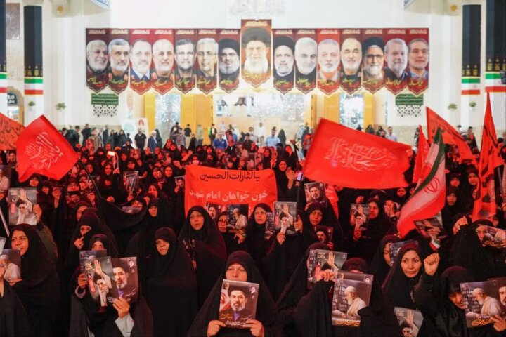 فریاد خون‌خواهی زنان قم از قاتلان امام شهید ایران