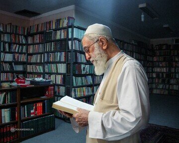 بازخوانی نظریه «انسان ۲۵۰ ساله» در اندیشه رهبر شهید انقلاب