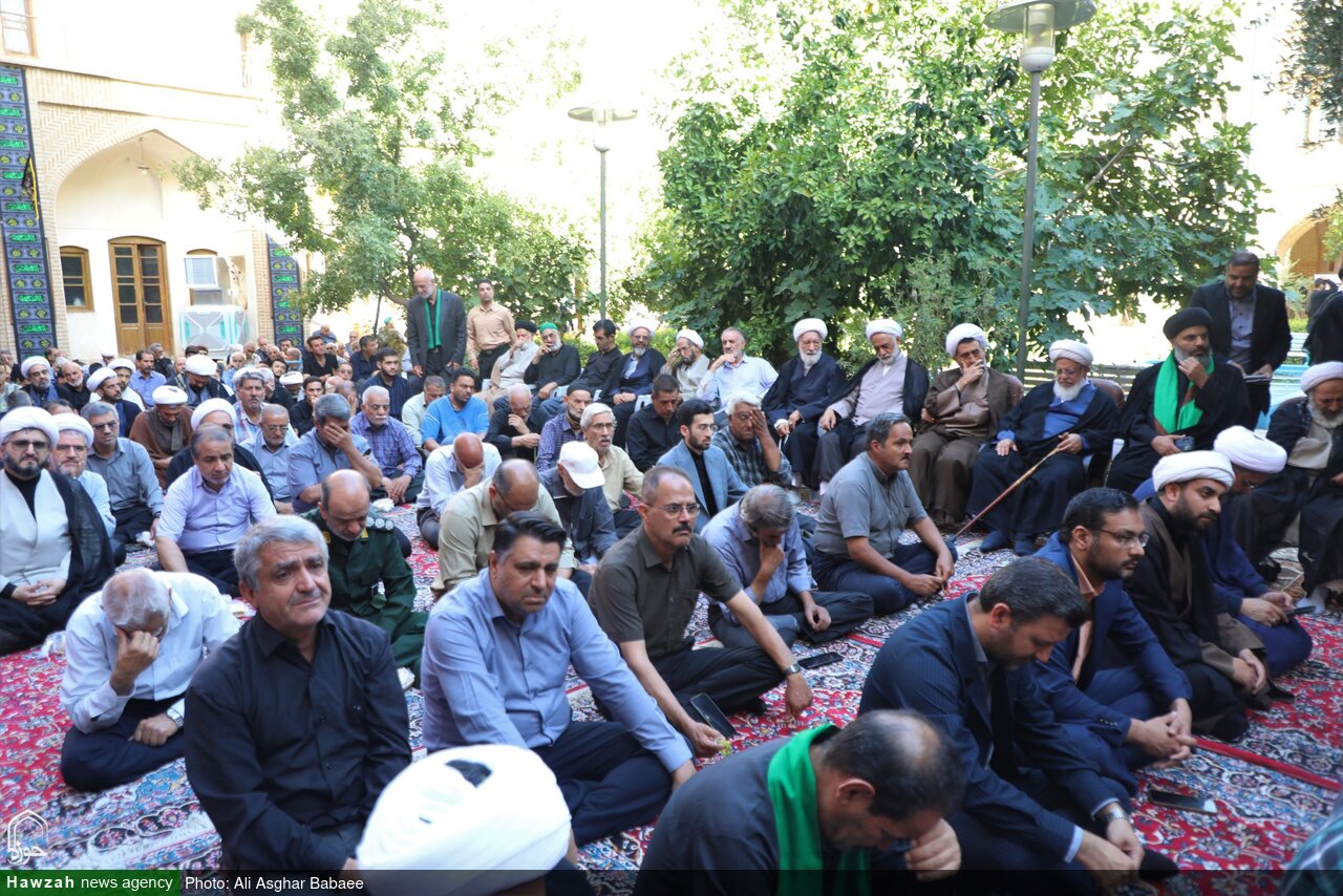 تصاویر/ دومین روز از مراسم هفتم رهبر شهید امت در حوزه علمیه یزد برگزار شد
