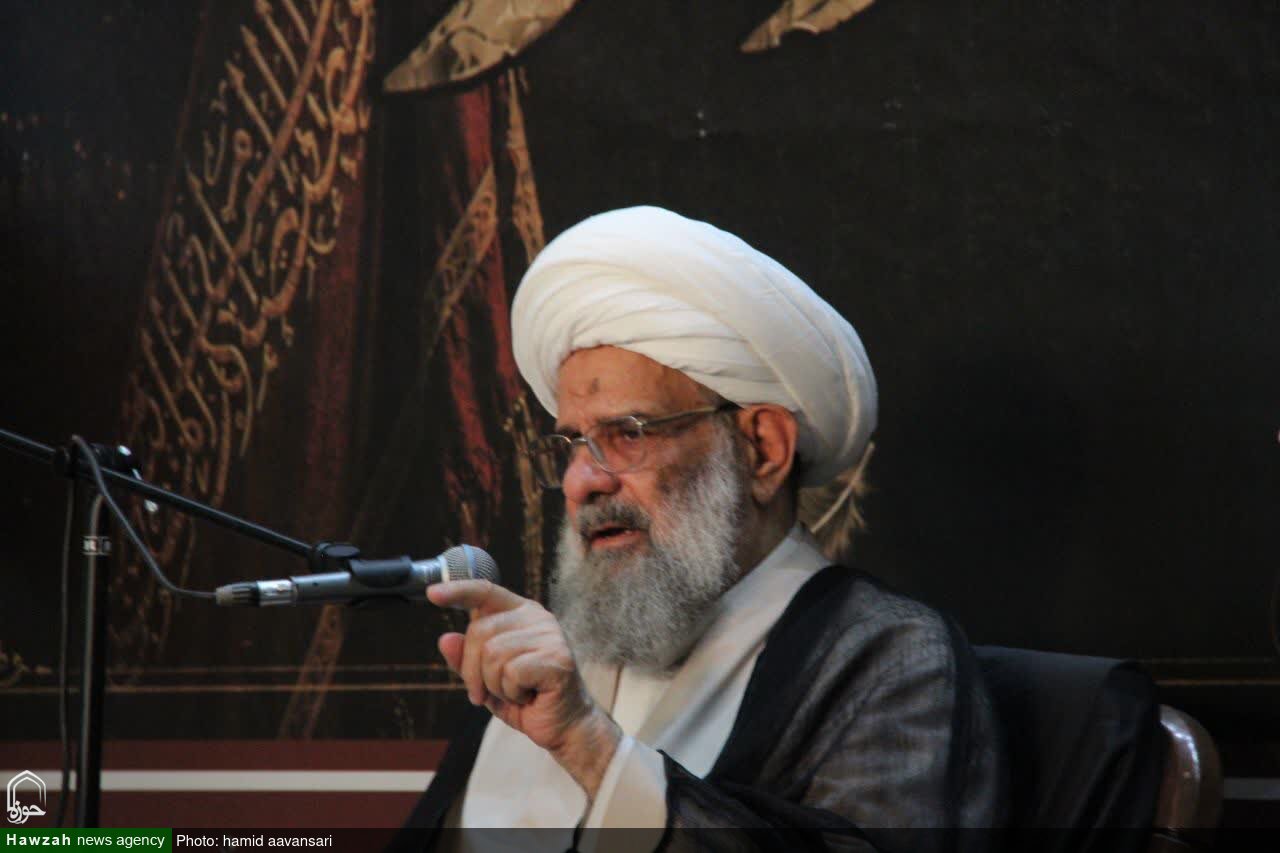 تصاویر / گرامیداشت اولین شب جمعه قائد شهید امت امام سید علی خامنه ای (قدس سره) در تبریز