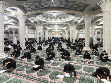 رقابت داوطلبان سربازی امام زمان(عج) در آزمون ورودی حوزه علمیه قم + عکس