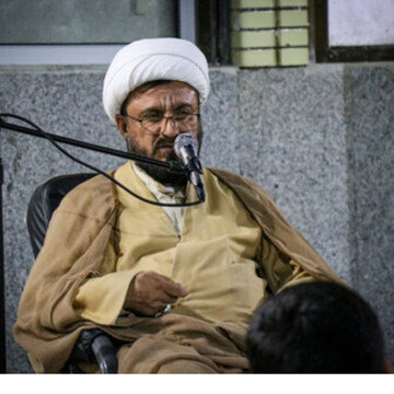 نگاه به غرب برای تأمین معیشت، خطای راهبردی است
