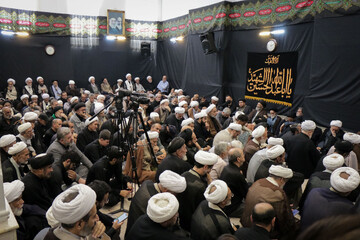 برگزاری عزاداری دهه آخر صفر در دفتر آیت‌الله العظمی نوری‌همدانی