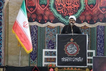 مواجهه ما با استکبار، مواجهه حسینی با یزید است