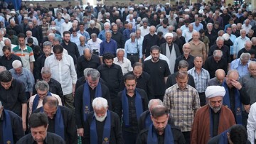 تصاویر/ حضور پر شور مردم دارالمومنین خوی در اقامه آیین عبادی سیاسی نماز جمعه