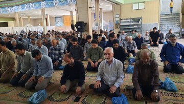 تصاویر/اقامه نماز عبادی سیاسی جمعه در خمین