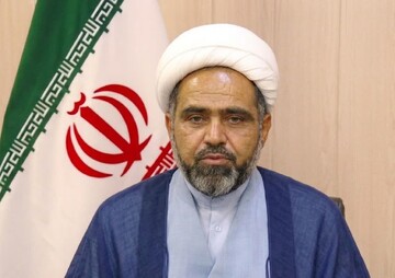 امید بستن به دشمن، جامعه را از نصرت الهی دور می‌کند