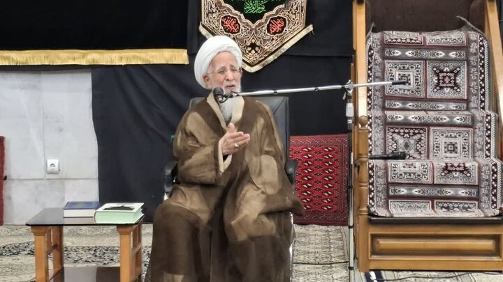 Ayatullah al-Udhma Jawadi Amuli Aelezea Utukufu wa Msiba wa Kufariki Dunia kwa Mtume Mtukufu (saww), Kupitia Maneno ya Amirul Muuminina (as)