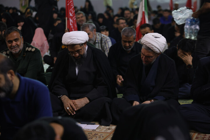 آیین قرائت دعای کمیل در میدان امام خمینی(ره) همدان