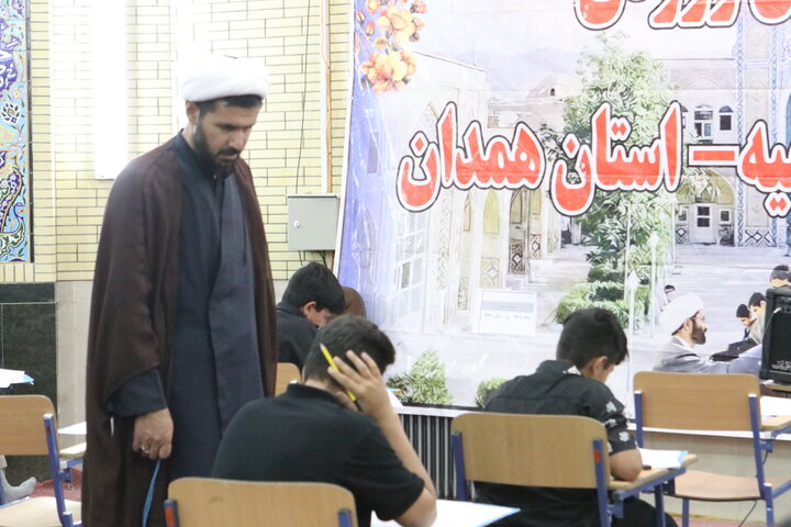 تصاویر/ آزمون ورودی ۱۴۰۵-۱۴۰۶ حوزه علمیه همدان