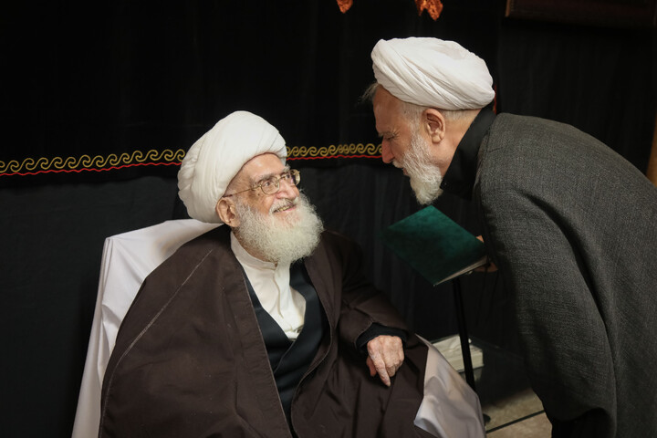 تصاویر/ برگزاری مراسم گرامیداشت و یادبود رهبر شهید حضرت آیت‌الله العظمی سید علی حسینی خامنه‌ای از سوی مرجع عالی‌قدر، حضرت آیت‌الله العظمی نوری همدانی «مدظله العالی»