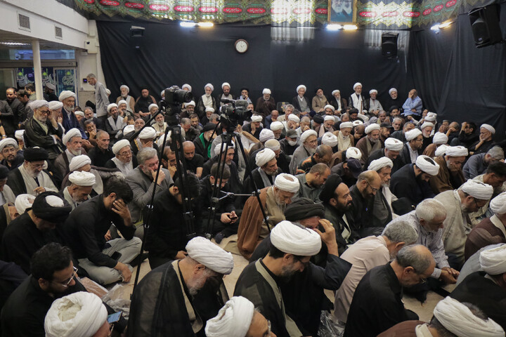 تصاویر/ برگزاری مراسم گرامیداشت و یادبود رهبر شهید حضرت آیت‌الله العظمی سید علی حسینی خامنه‌ای از سوی مرجع عالی‌قدر، حضرت آیت‌الله العظمی نوری همدانی «مدظله العالی»