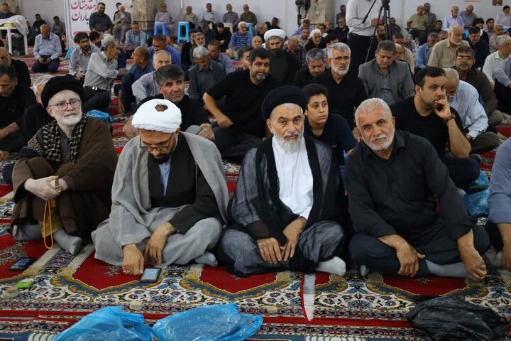 تصاویر / نماز عبادی سیاسی جمعه در شهرستان ساری