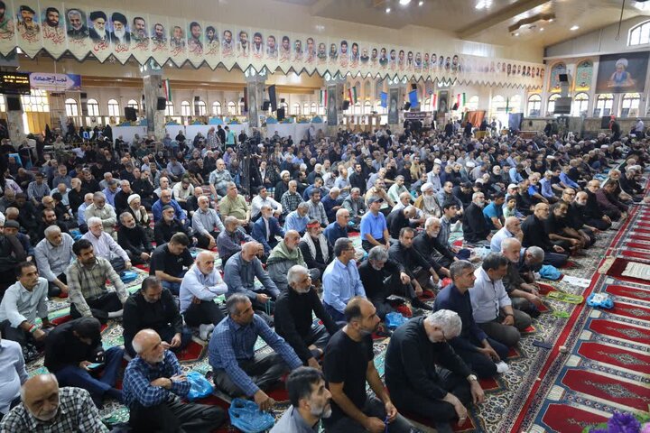 تصاویر / نماز عبادی سیاسی جمعه در شهرستان ساری