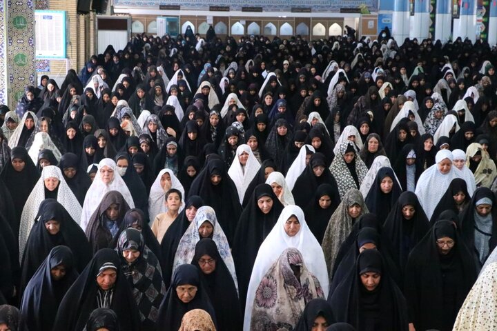 تصاویر/ اقامه نمازجمعه شهر کرمان