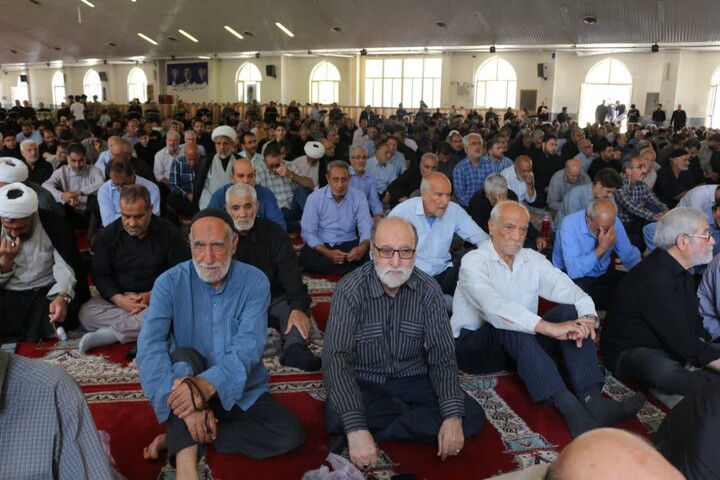 تصاویر / اقامه نماز جمعه نهاوند