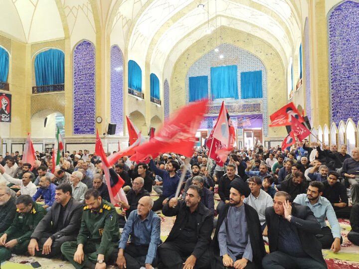 تصاویر/ اقامه نمازجمعه شهر بم