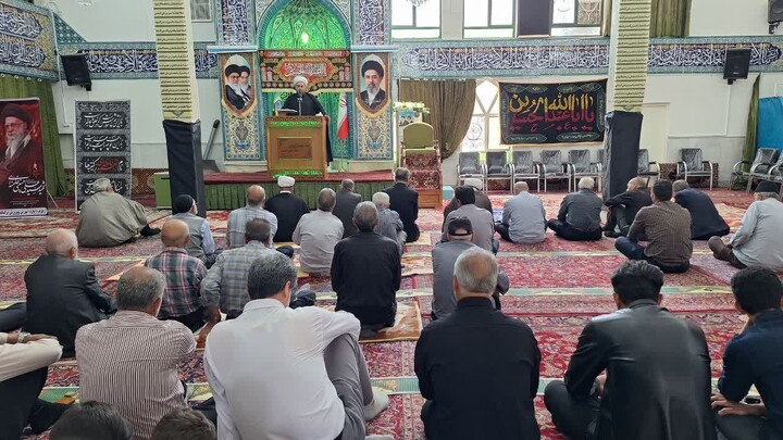 تصاویر / اقامه نماز جمعه در  ترکمنچای