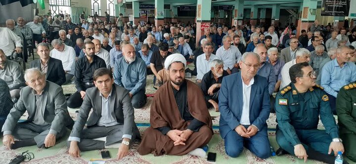 تصاویر/ اقامه نماز جمعه پارس آباد