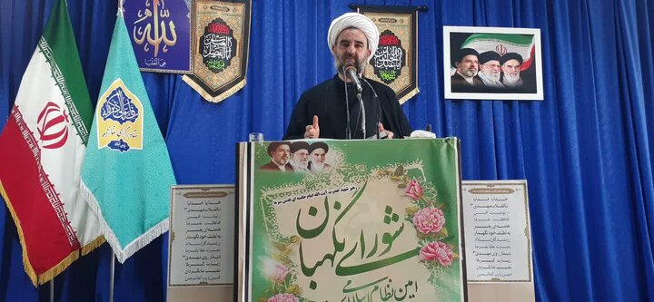 تصاویر/ اقامه نماز جمعه پارس آباد