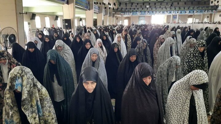 تصاویر/اقامه نماز عبادی سیاسی جمعه در خمین